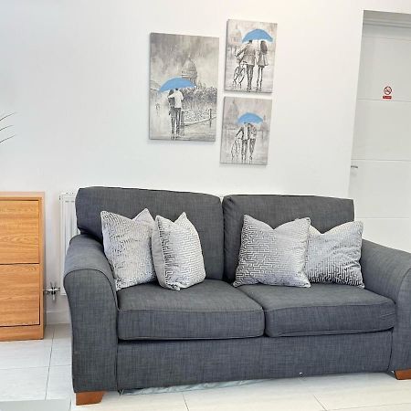 Walnut Luxurious 2-Bedroom With Ensuite - Parking, Netflix, Wifi - Close To Oxford, Bicester & Blenheim Palace Kidlington Luaran gambar