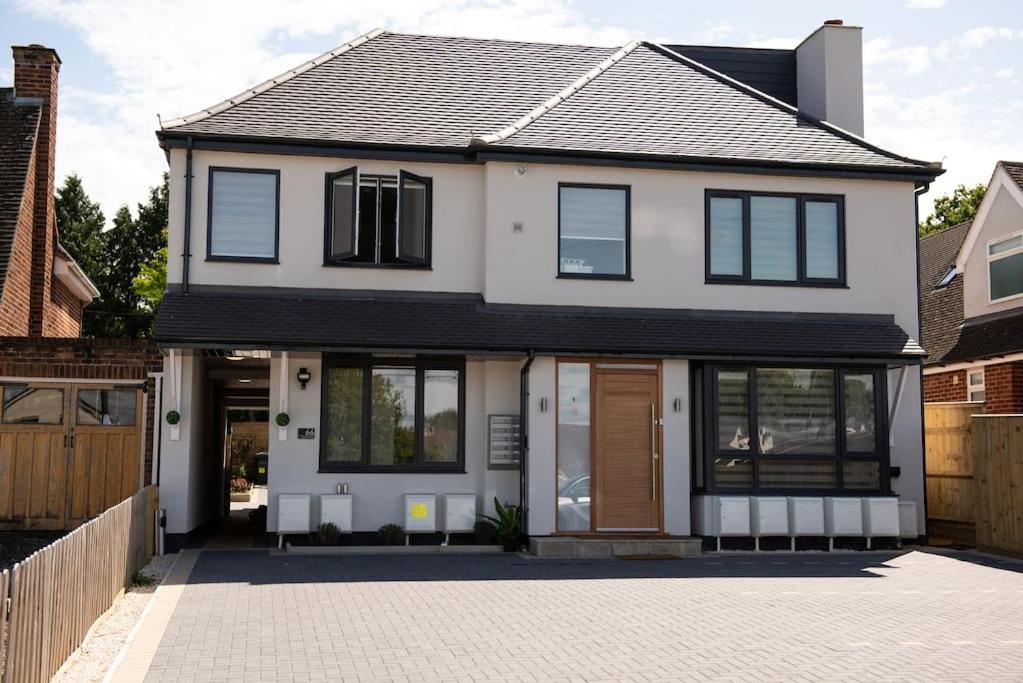 Walnut Luxurious 2-Bedroom With Ensuite - Parking, Netflix, Wifi - Close To Oxford, Bicester & Blenheim Palace Kidlington Luaran gambar