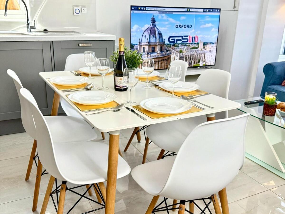 Walnut Luxurious 2-Bedroom With Ensuite - Parking, Netflix, Wifi - Close To Oxford, Bicester & Blenheim Palace Kidlington Luaran gambar