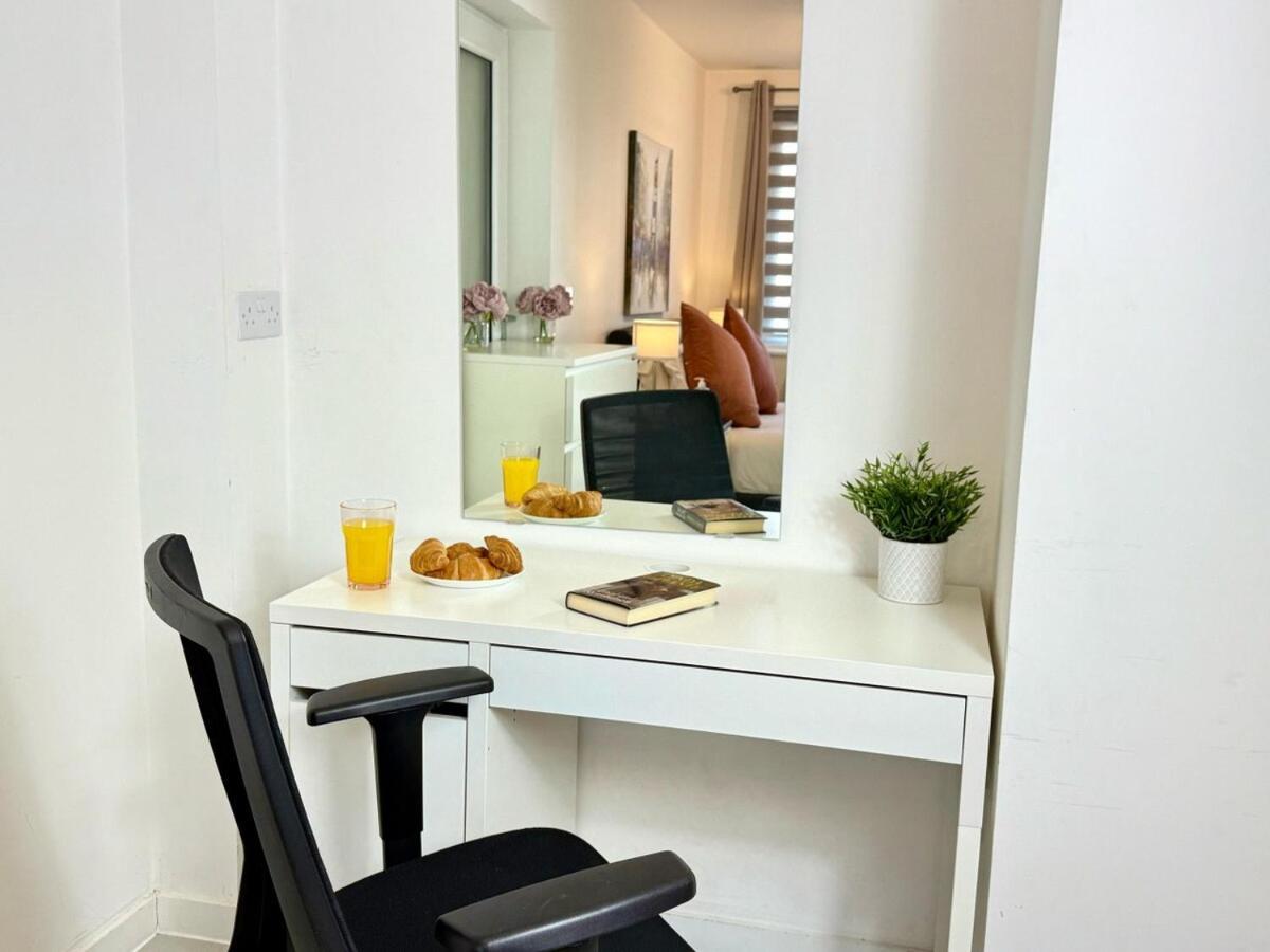 Walnut Luxurious 2-Bedroom With Ensuite - Parking, Netflix, Wifi - Close To Oxford, Bicester & Blenheim Palace Kidlington Luaran gambar