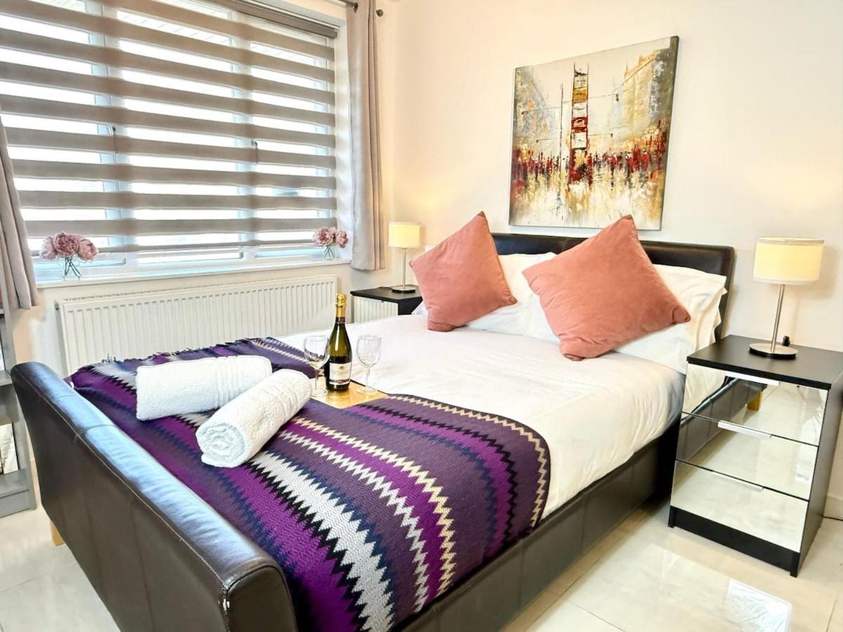 Walnut Luxurious 2-Bedroom With Ensuite - Parking, Netflix, Wifi - Close To Oxford, Bicester & Blenheim Palace Kidlington Luaran gambar
