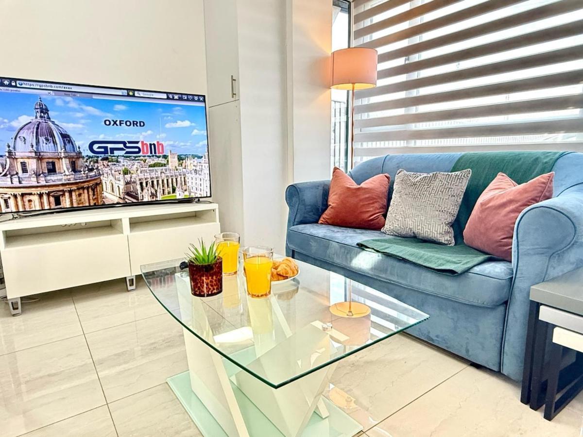 Walnut Luxurious 2-Bedroom With Ensuite - Parking, Netflix, Wifi - Close To Oxford, Bicester & Blenheim Palace Kidlington Luaran gambar